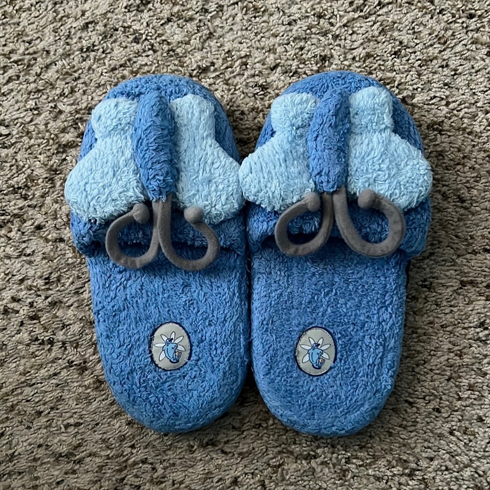 Disney Slippers size 9-10